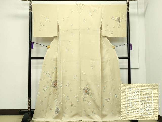 平和屋本店■極上　創業460年・千總　訪問着　駒刺繍　正倉院草花文　金彩　丁子色地　逸品　CZAA1315s5