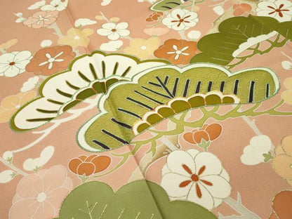 平和屋本店■極上　創業460年・千總　振袖　駒刺繍　草花松文　金彩　そひ色地　逸品　CZAA1606s5