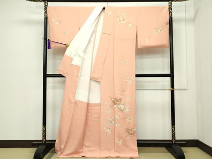 平和屋本店●極上　創業460年・千總　訪問着　駒刺繍　草花文　金彩　深支子色地　高島屋扱い　逸品　CZAA1622s5
