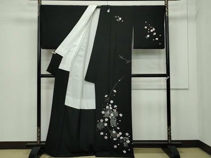 平和屋本店■極上　本加賀友禅作家　山田武志　訪問着　誰が袖舞花文　黒地　証紙付き　逸品　CZAA2014s5