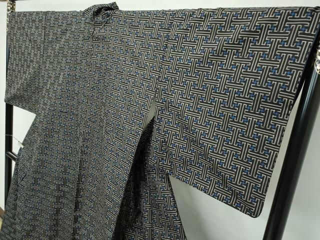 平和屋本店■希少　本場大島紬　龍郷絣　秋名バラ　黒地　逸品　CZAA2207s5