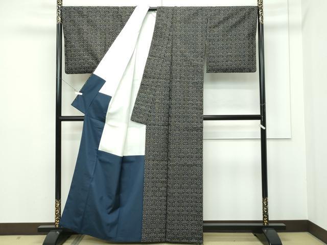 平和屋本店■希少　本場大島紬　龍郷絣　秋名バラ　黒地　逸品　CZAA2207s5