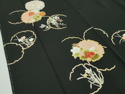 平和屋本店●極上 銀座 越後屋 訪問着 刺繍 雪輪草花文 黒地 金彩 伊と幸 反端・たとう紙付き 逸品 CZAA2213s5