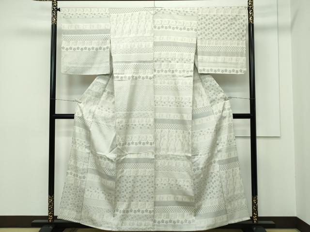 平和屋本店▽極上 お召 単衣 鳥獣戯画 白橡色地 やまと誂製 逸品 CZAA2233s5
