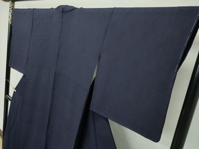 平和屋本店■極上　色無地　黒紅色　花唐草地紋　さが美扱い　逸品　未使用　CZAA2235s5