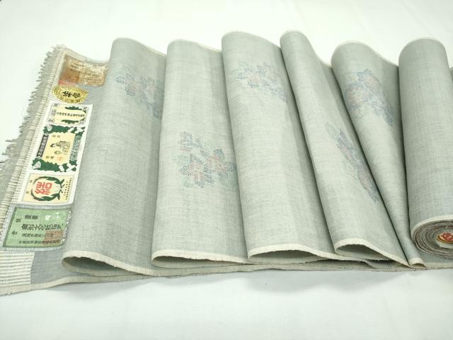 平和屋本店●極上 本場結城紬 重要無形文化財 反物 奥順謹製 100亀甲 草花文 蕎麦切色地 三越扱い 証紙付き 着尺 逸品 未使用 CZAA2372s5