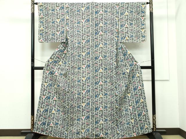 平和屋本店■極上　本場琉球紅型　藤村玲子　小紋　サヤ形に丸紋文様　カラーコピー付き　逸品　未使用　CZAA2412s5