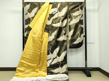 平和屋本店●極上　西陣　川島織物　色打掛　和装　婚礼　結婚式　花嫁　神社挙式　唐織　飛鶴文様　黒地　金糸　逸品　CZAA2523s5