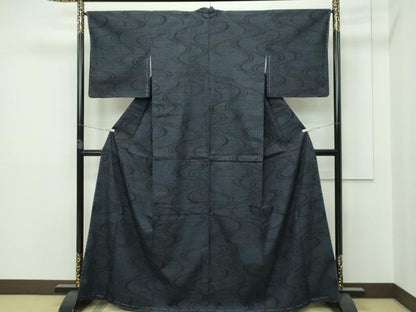 平和屋本店■極上　本場結城紬　重要無形文化財　奥庄謹製　80亀甲　流水文　阪急百貨店扱い　証紙付き　逸品　未使用　CZAA2572s5