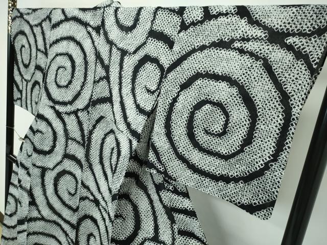 平和屋本店■極上　夏物　浴衣　藤井絞　渦巻　黒地　三越扱い　綿麻　逸品　CZAA2583s5