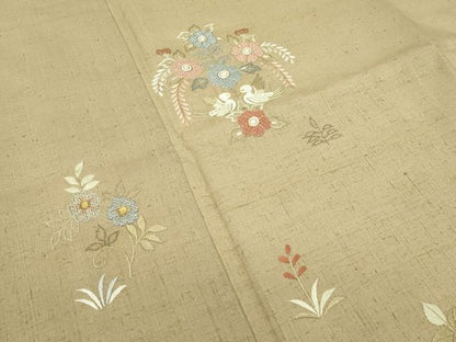 平和屋本店■極上 創業460年・千總 訪問着 紬地 総刺繍 相良刺繍 本草木染 花鳥文 金糸 飴色地 反端付き 逸品 未使用 CZAA2652s5
