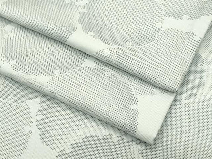 平和屋着物●極上　本場大島紬　白大島　9マルキ　雪輪重ね文様　逸品　CZAA5402s6