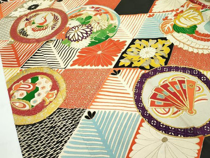 平和屋本店●極上 アンティーク 大正ロマン 振袖 駒刺繍 菱松葉宝尽くし丸文 黒地 金銀彩 逸品 CZAA2766s5
