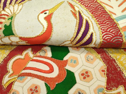 平和屋本店●極上 アンティーク 大正ロマン 振袖 駒刺繍 菱松葉宝尽くし丸文 黒地 金銀彩 逸品 CZAA2766s5