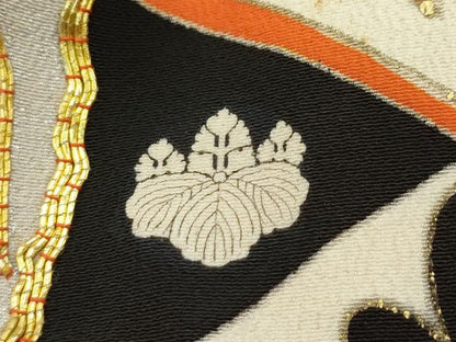 平和屋本店●極上 アンティーク 大正ロマン 振袖 駒刺繍 菱松葉宝尽くし丸文 黒地 金銀彩 逸品 CZAA2766s5