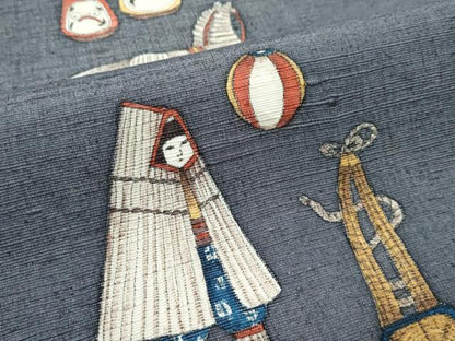 平和屋着物●極上　銀座もとじ　九寸名古屋帯　作家物　手描き　馬　人物　器物　銀通し地　墨色地　たとう紙付　逸品　未使用　CZAA3087s5