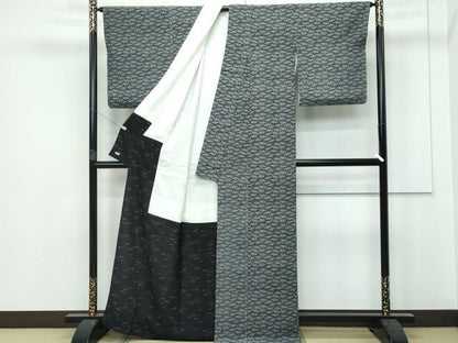 平和屋本店■極上 人間国宝 染：小宮康孝 型：武田忠孝 江戸小紋 芝草花文 黒地 三越扱い 伊達衿・反端付き 逸品 未使用 CZAA3113s5