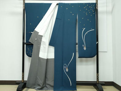 平和屋本店■極上　世界的人形師　辻村寿三郎　ジュサブロー　振袖　兎　高麗納戸色地　逸品　CZAA3116s5