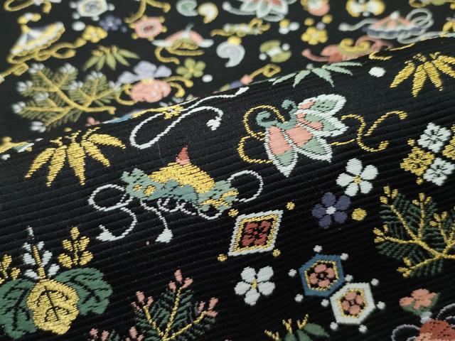 平和屋着物●極上 西陣の老舗 1782年創業 山下織物 六通柄袋帯 唐織 子宝尽くし 黒地 金糸 逸品 未使用 CZAA3184s5