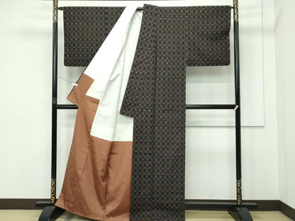 平和屋本店■極上　本場琉球　読谷山花織　紬地　草木染　黒地　真栄田秀子作　証紙付き　逸品　未使用　CZAA3283s5