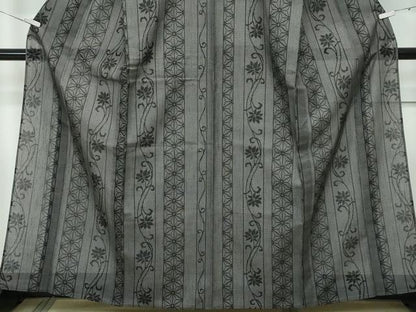 平和屋着物＊極上 夏物 越後夏結城物語 伝統工芸士 白川貞夫 100亀甲 麻の葉花唐草文 黒地 十日町白新染織謹製 証紙付き 逸品 CZAA3329s5