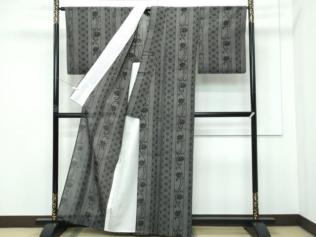 平和屋着物＊極上 夏物 越後夏結城物語 伝統工芸士 白川貞夫 100亀甲 麻の葉花唐草文 黒地 十日町白新染織謹製 証紙付き 逸品 CZAA3329s5