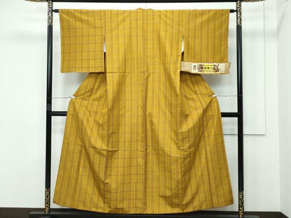 平和屋着物●極上　本場黄八丈　平織　紬　伝統工芸士　西條吉広　山下収古　手織　格子柄　証紙付き　逸品　CZAA3416s5