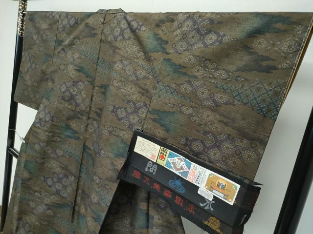 平和屋着物■極上　本場大島紬　泥染め　9マルキ　草花霞文　水間輝利作　健勝苑扱い　証紙付き　逸品　未使用　CZAA3419s5