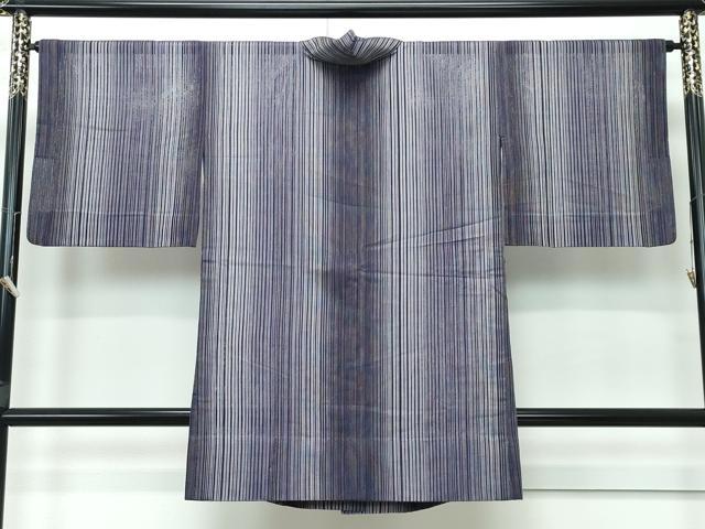 平和屋着物▽極上 本場奄美大島本泥染 赤塚次男 道中着 スリーシーズン 春夏秋 塵除け ロング丈 縞 証紙付き 逸品 CZAA3608s5