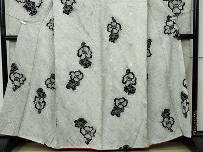 平和屋本店●極上　本疋田絞り　振袖　舞花文　黒地　逸品　CZAA5730s6