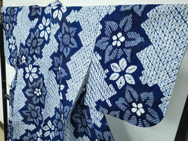 平和屋着物∴極上 夏物 浴衣 有松鳴海絞り 舞花文 綿 逸品 CZAA3744s5