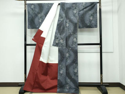 平和屋着物●極上 都喜ヱ門 本場大島紬 泥染め 9マルキ 彩がさね 春風の唐花 藤絹織物謹製 証紙付き 逸品 未使用 CZAA3798s5