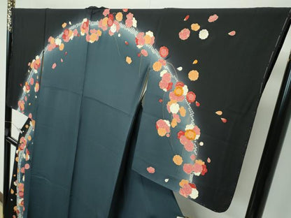 平和屋本店●極上 ジャパンオートクチュール 渡辺雪三郎 訪問着 刺繍 鹿の子梅文 暈し染め 金彩 錆鉄御納戸色地 逸品 未使用CZAA5750s6