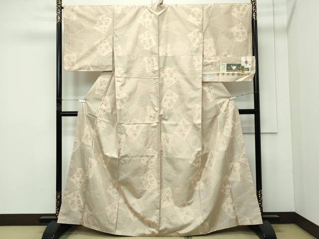平和屋本店●極上　東郷織物謹製　本場大島紬　150亀甲　草木染　染梅　色紙花柄　丁子色地　証紙付き　逸品　CZAA5574s6