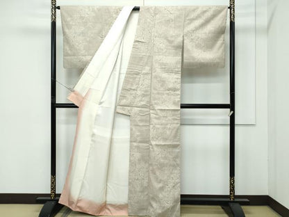 平和屋着物●極上 本場結城紬 重要無形文化財 80亀甲 牡丹 白橡色地 逸品 CZAA4273s5