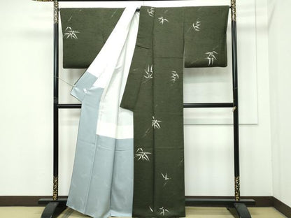 平和屋着物●極上　世界的友禅作家　千地泰弘　千地天女　小紋　笹竹文　藍媚茶色地　逸品　CZAA4408s6
