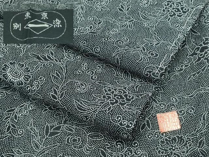 平和屋着物＊極上 夏物 東京の老舗呉服問屋 菱一 伝統工芸士 廣瀬雄望 絽 更紗花唐草文 黒緑色地 反端付き 逸品 未使用 CZAA4412s6