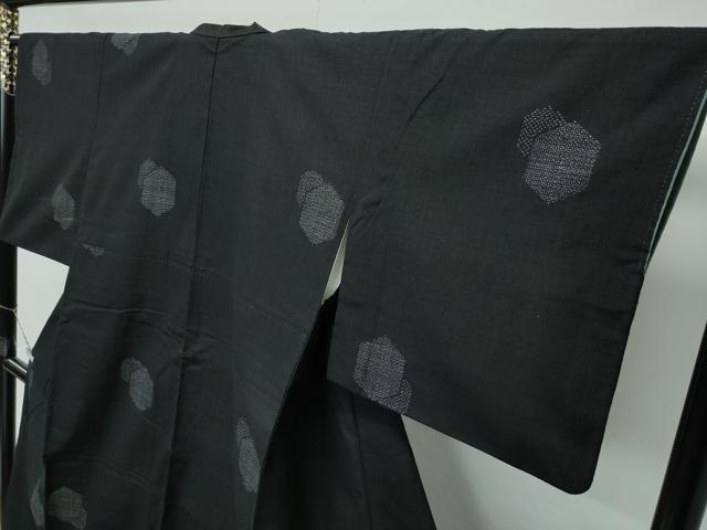 平和屋着物○極上 本場結城紬 重要無形文化財 80亀甲 飛び亀甲柄