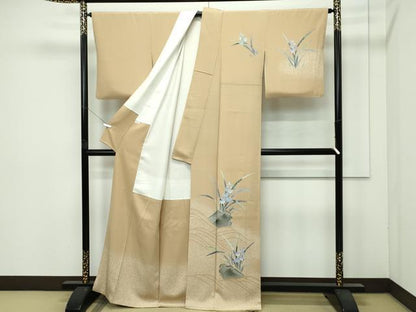 平和屋着物●極上　京友禅　羽田工房　京都府指定無形文化財保持者　羽田登　訪問着　草花文　たたき染め　榛色地　逸品　CZAA4463s6