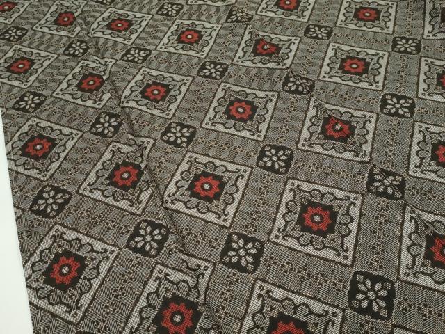 紀*子様 ⭐️⑧本場奄美大島紬 龍郷 赤 2玉 証紙 余り布 紀*子様 ⭐️⑧本場奄美大島紬 龍郷 赤 2玉 証紙 余り布 紀*子様