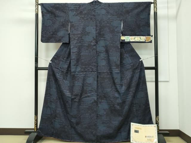 平和屋着物●極上　本場結城紬　重要無形文化財　奥順　愛染蔵　80亀甲　エ霞籬草花文　証紙・鑑定書付き　逸品　未使用　CZAA4483s6