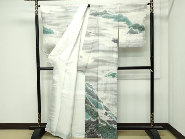 平和屋着物●極上 十日町 名門 滝泰謹製 訪問着 おぼろ染め 襲絞り 中国三大刺繍 相良刺繍 樹林文 暈染め 銀通し地 逸品 未使用 CZAA4661s6