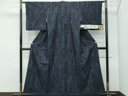平和屋着物●極上　本場結城紬　重要無形文化財　奥順　100亀甲　草花間道　ますいわ屋扱い　証紙付き　逸品　CZAA4711s6