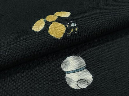 平和屋着物●極上　赤城紬　手座繰り　草木染　犬　黒地　証紙付き　逸品　CZAA4712s6