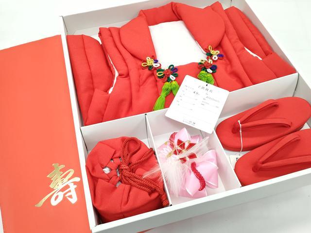 平和屋本店[]極上 七五三 女の子 3歳 被布・草履・巾着・髪飾りセット ４点セット 刺繍 鈴 草花文 金糸 逸品 新品 CZAA4723s6