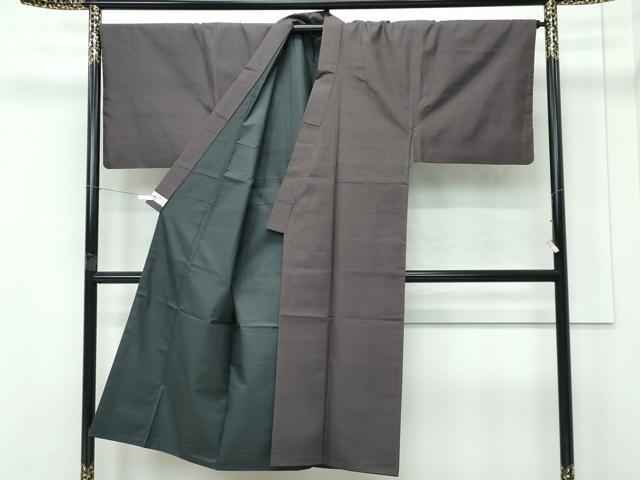 平和屋着物●極上　男性　伝統工芸士　七代目　吉澤与市　紬　アンサンブル　色無地　黒橡色　やまと誂製　証紙付き　逸品　CZAA4749s6
