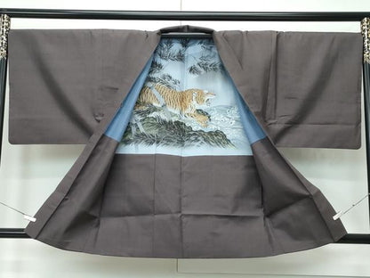 平和屋着物●極上　男性　伝統工芸士　七代目　吉澤与市　紬　アンサンブル　色無地　黒橡色　やまと誂製　証紙付き　逸品　CZAA4749s6