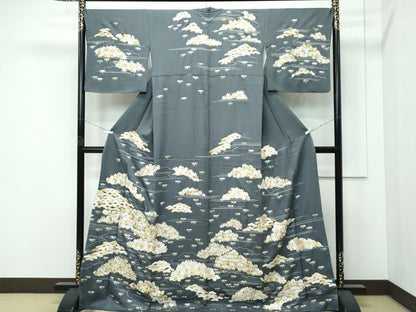 平和屋本店●極上　訪問着　総手刺繍　松竹梅菊桐文　金糸　墨色地　逸品　CZAA4759s6