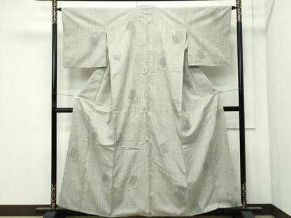 平和屋着物●極上　本場結城紬　重要無形文化財　100亀甲　飛び亀甲柄　色紙重ね文様　灰汁色地　逸品　CZAA4781s6
