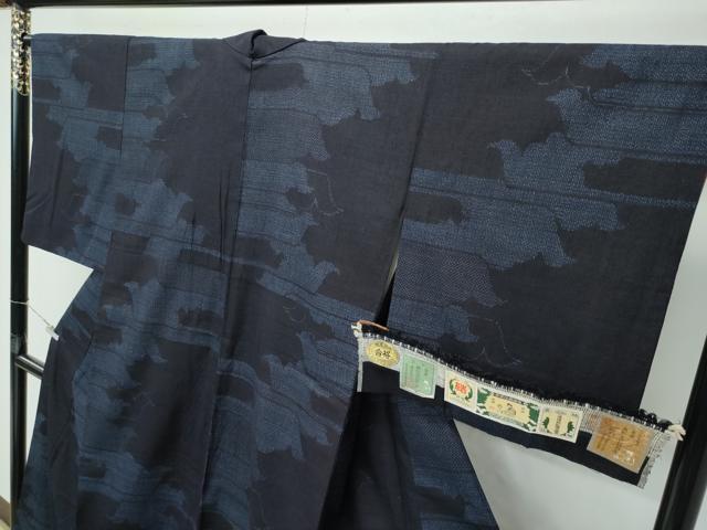 【重要無形文化財☆逸品】本場結城紬 80亀甲絣 雪輪に花 濃紺 平和屋着物○極上 本場結城紬 重要無形文化財 80亀甲 奥順 鳥